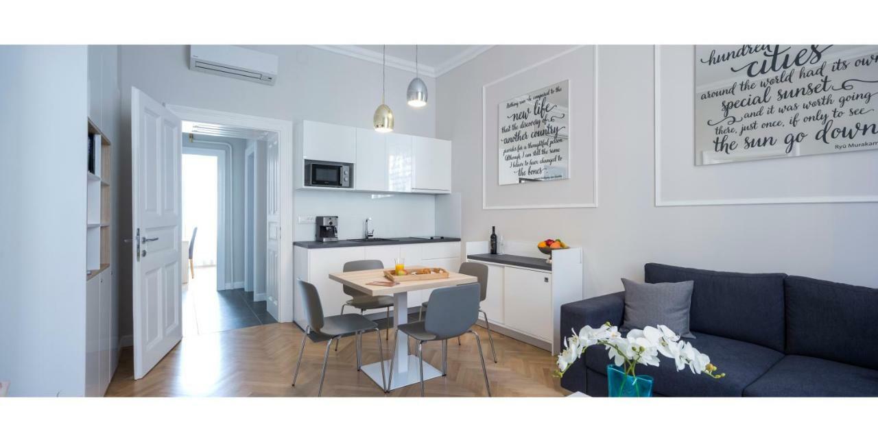 White Rose Apartment Zagreb Extérieur photo