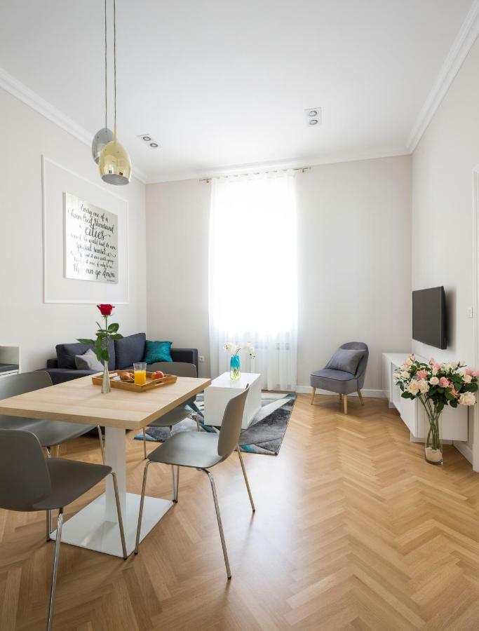 White Rose Apartment Zagreb Extérieur photo