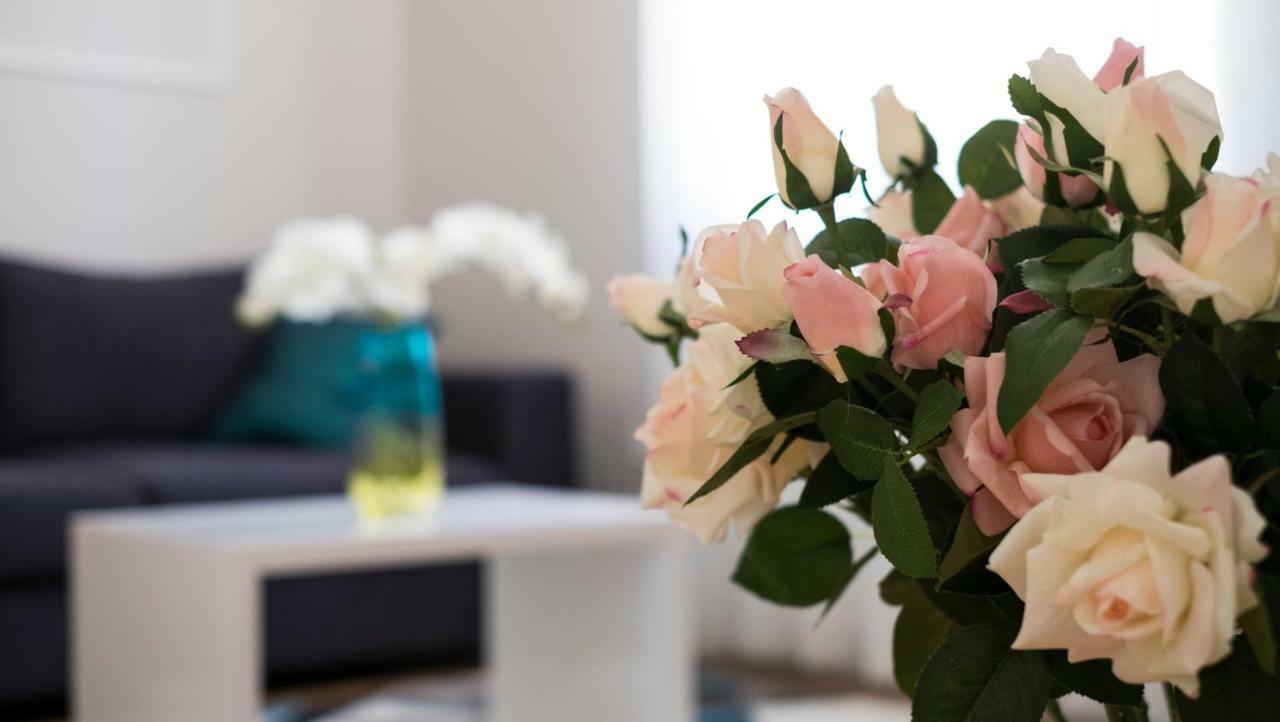 White Rose Apartment Zagreb Extérieur photo