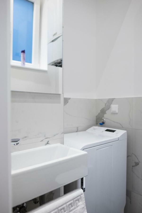 White Rose Apartment Zagreb Extérieur photo